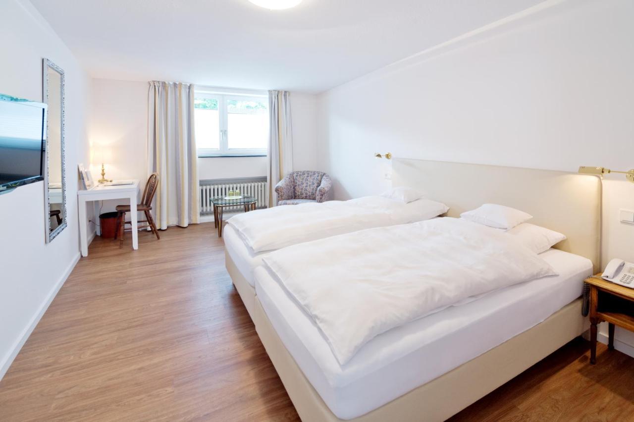 Romantik Waldhotel Mangold Bergisch Gladbach Exterior photo